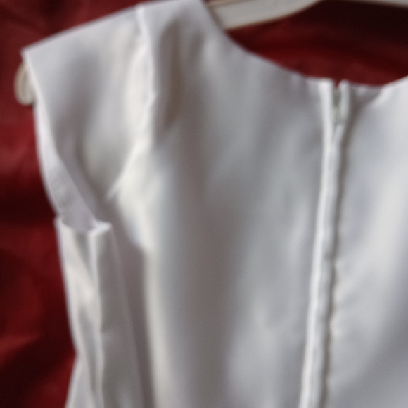 Dresses Sz 6 Girls White Pleated Satin Pocketed - Picture 9 of 16